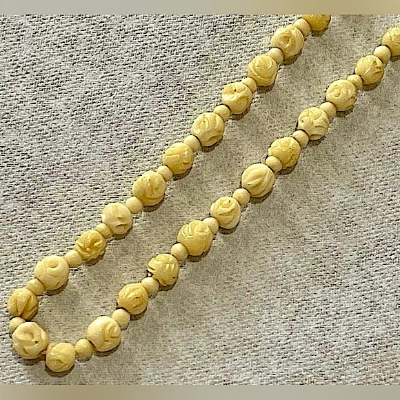 carved rose bone beads graduated hand strung vintage necklace 16 inches - Picture 7 of 7